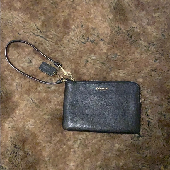 Coach wristlet - Picture 4 of 6
